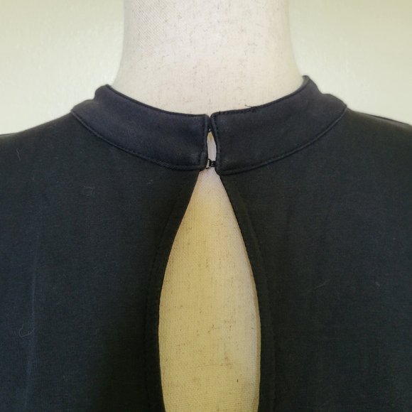 Royal Bones | Lace Keyhole Hi-Low Dress - Picture 5 of 12